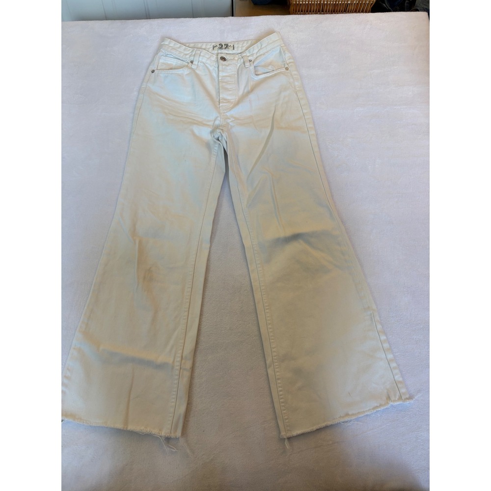 We The Free Free People Wide Leg Jeans Ecru Off White Raw Hem Size 27
